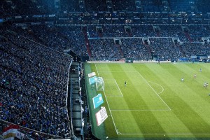 开云体育世界杯-芬兰险胜切尔西，阿尔瓦雷斯在意甲焦点战接管比赛，足球世界的冰与火之歌