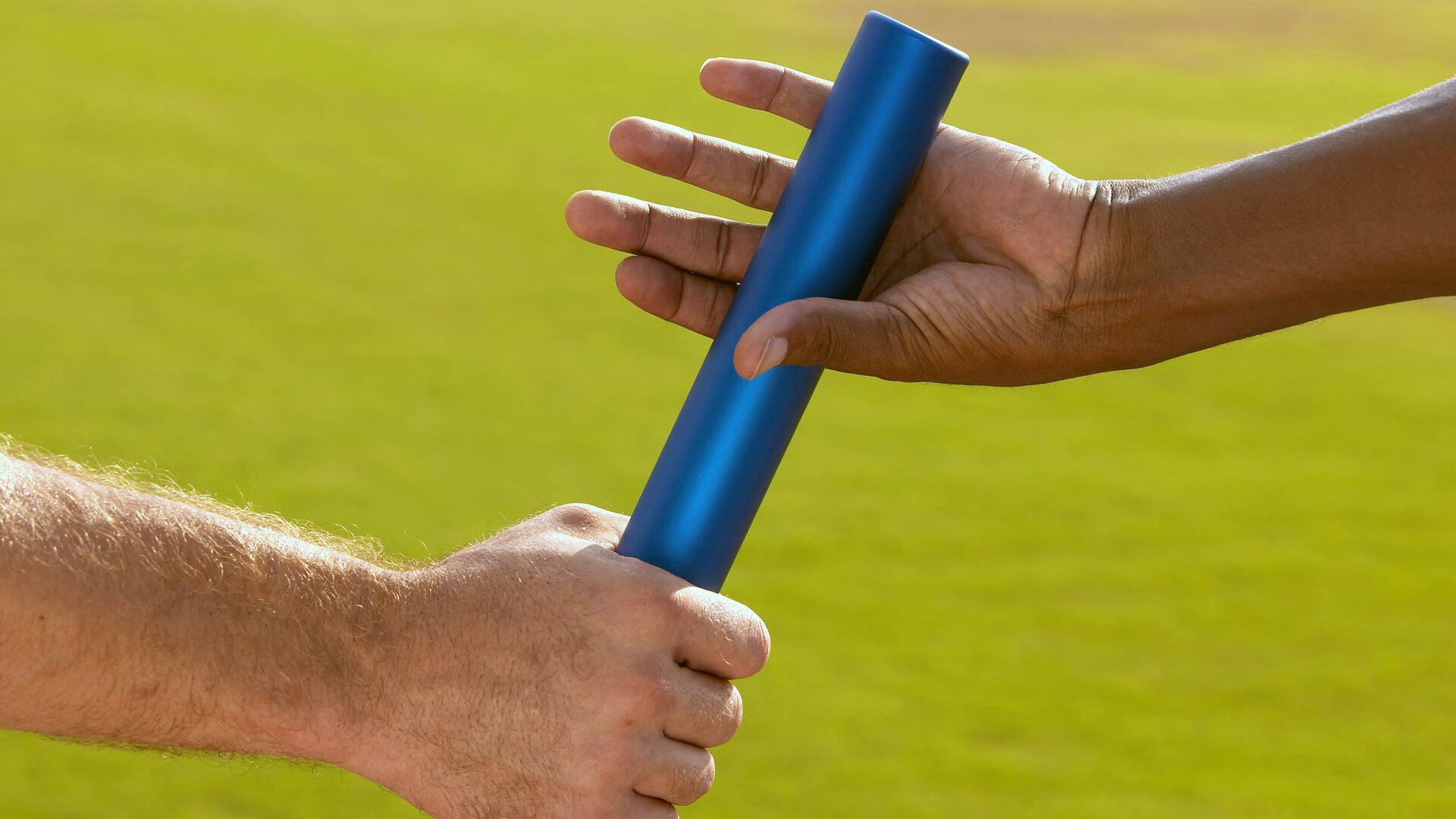 深圳队淘汰快船，霍勒迪用最古老的方式，击碎了最现代的篮球神话